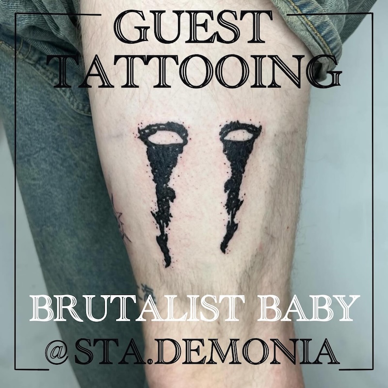 Hollow eyes with black makeup, tattoo in blackwork style by tattooer Brutalist Baby