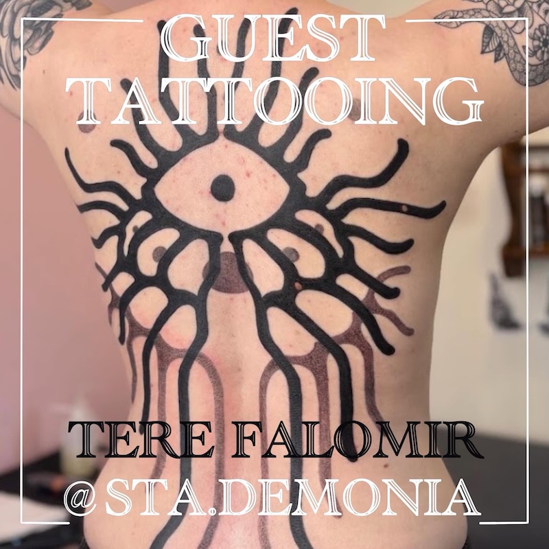 Tattoo of eye transforming to organic ornamental in blackwork style, by tattooer Tere Falomir.